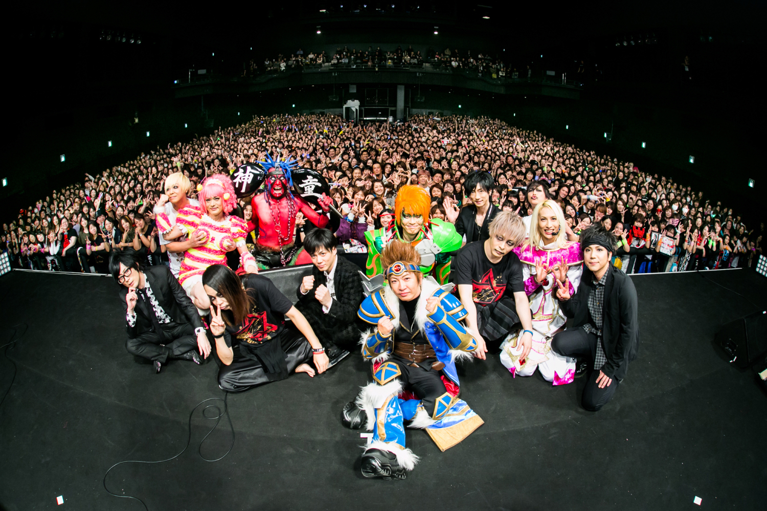 MUCC、サイコ・ル・シェイム、Waiveによるイベント「MUD FRIENDS 2000〜2018 歓喜の最終日をレポート！ | club Zy.